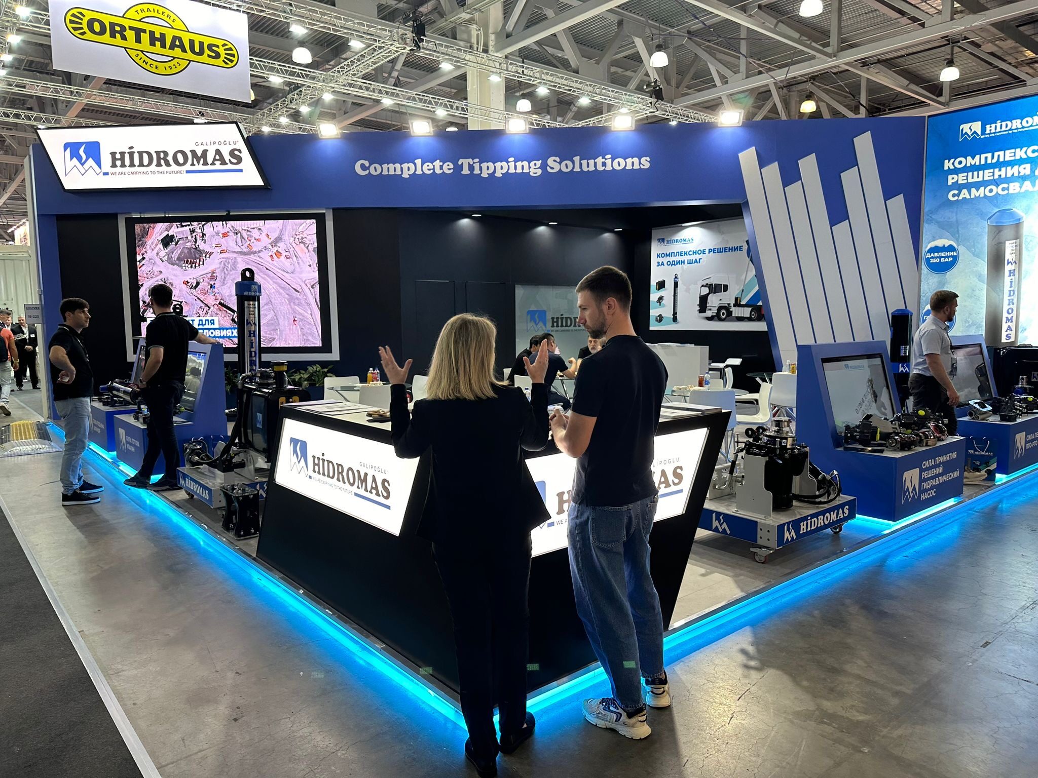 Dikey Design exhibition stand project view 82