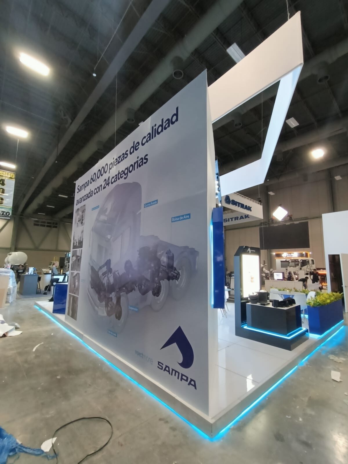 Dikey Design exhibition stand project view 83